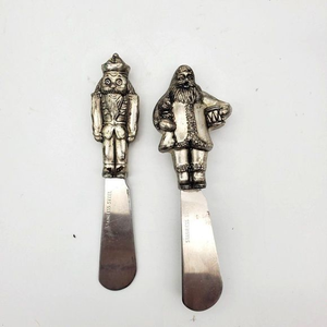 Vintage Set of Two Charcuterie knives Wallace Santa Clause Handle Holiday Party‎
